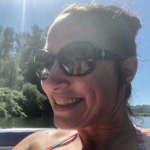 Meet your Posher, Darcell